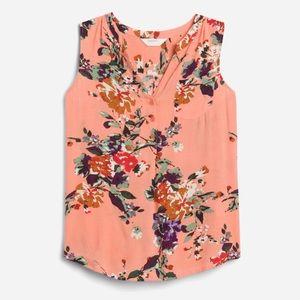 Market & Spruce Prat Henley Sleeveless Top